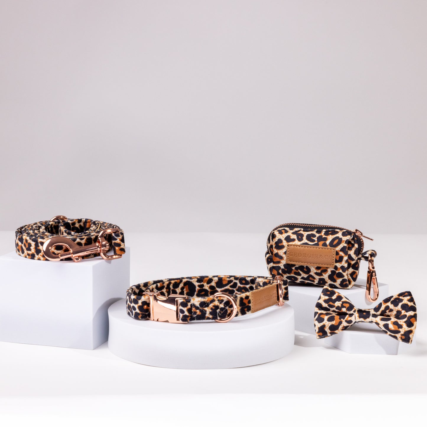 Presley Luxury Leopard Velvet Collar Set