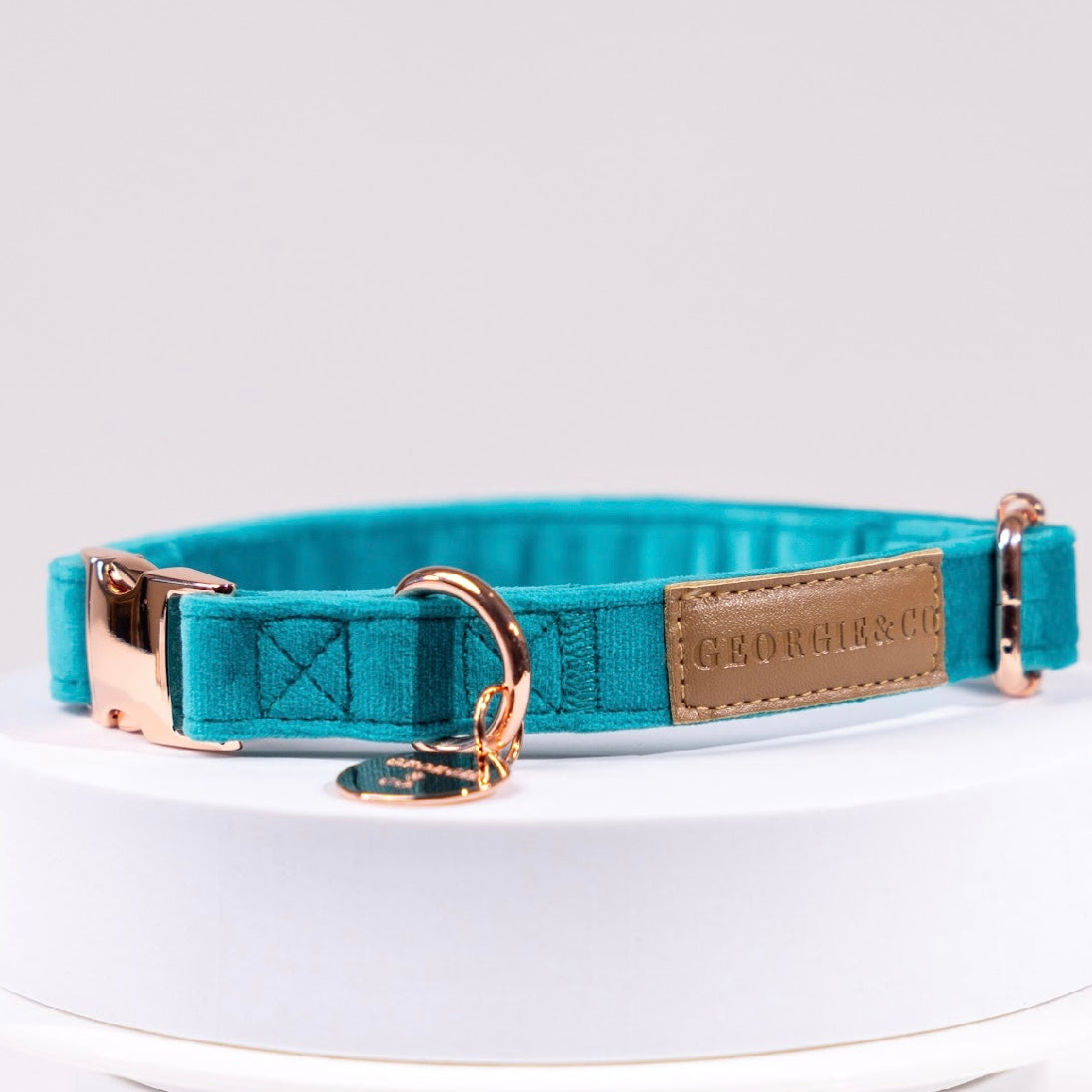 Marlow Blue Luxury Velvet Collar